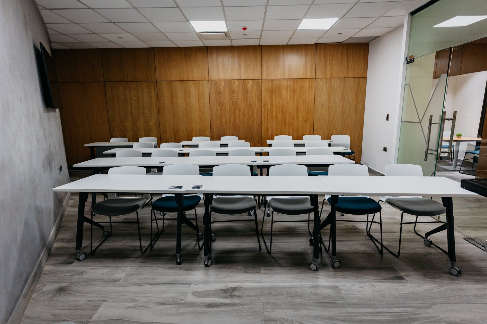 Sala de capacitación en montaje de aula