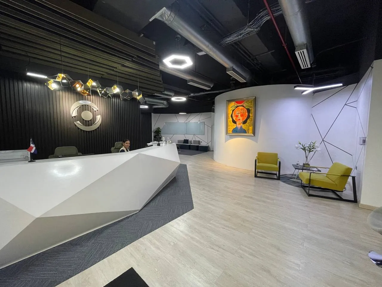 Lobby corporativo de Spatium en Citi Tower, Acrópolis Center, Santo Domingo